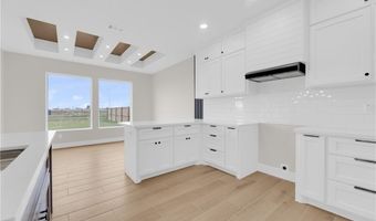 1027 Broken Arrow Dr, Alamo, TX 78516