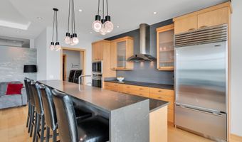 350 S Hamilton St 901, Madison, WI 53703