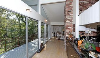 6900 HEATHERHILL Rd, Bethesda, MD 20817