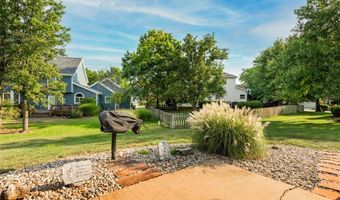 420 April Oaks Ct, Ballwin, MO 63021