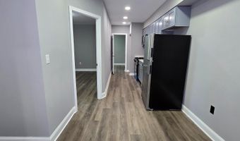 405 34TH St SE 4, Washington, DC 20019