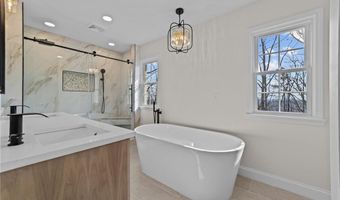 1025 Neely Dr, Asheboro, NC 27205