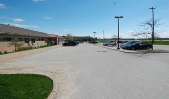 5 Lions Dr, North Liberty, IA 52317