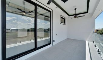 517 Treviso Dr, Apollo Beach, FL 33572
