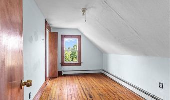 7 Caswell Ave, Newport, RI 02840