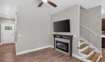 2707 Bobcat Dr, Ames, IA 50014