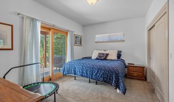 10240 E Howard Rd, Athol, ID 83801