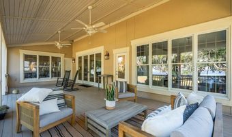 210 Old Plantation Dr, Beaufort, SC 29907