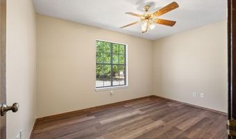 2205 Meadow Ln, Barling, AR 72923