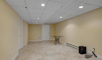 16 Summit Rd, Bedford, NH 03110