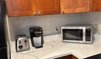 12 Callender Ave 1, Newport, RI 02840