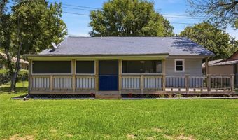 818 N Houston St, Adrian, MO 64720