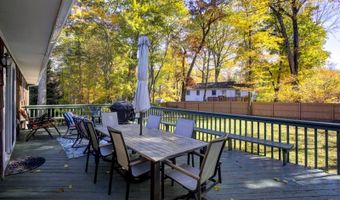 4 Saturn Ct, Alloway, NJ 07422