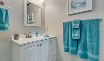 11 Carmen Gln, Albrightsville, PA 18210