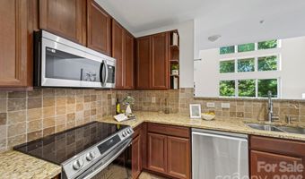 3825 Picasso Ct, Charlotte, NC 28205