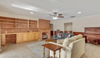 1215 N State St, Abbeville, LA 70510