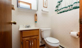 13 Elmar Dr, Danbury, CT 06811