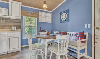 156 Linden Dr, Arnolds Park, IA 51360