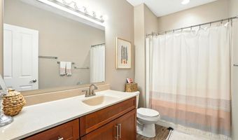 430 Carlyle Dr, North Liberty, IA 52317