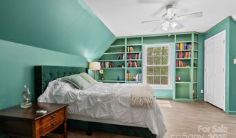 84 Varnadore Dr, Arden, NC 28704