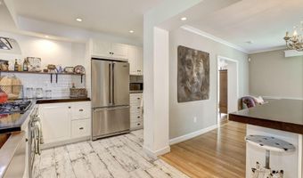 5204 WESTWOOD Dr, Bethesda, MD 20816