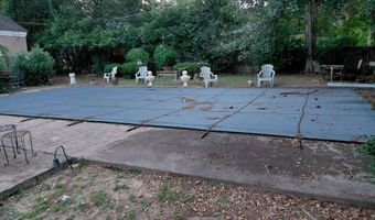 1210 N Van Buren, Albany, GA 31701