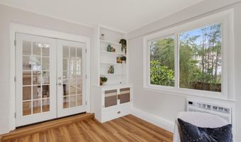 5701 RADNOR Ct, Bethesda, MD 20817