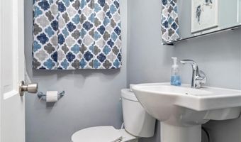 10 Roselawn Ave, North Smithfield, RI 02824