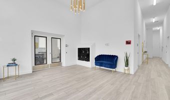 117 W 2ND St 202, Bayonne, NJ 07002