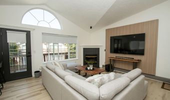 11866 Galloway Loop #37, Eagle River, AK 99577