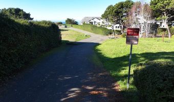 96370 NORTH Dr 8, Brookings, OR 97415