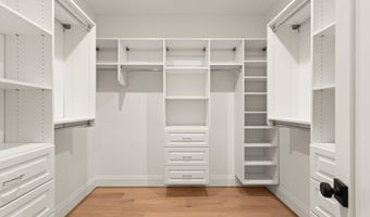 5804 RIDGEFIELD Rd, Bethesda, MD 20816