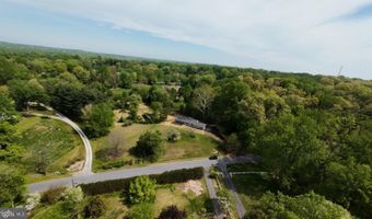 17821 POND Rd, Ashton, MD 20861