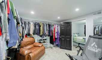 3117 DOUGLAS St, Cheyenne, WY 82009