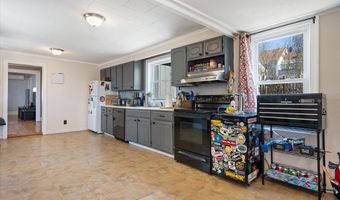 60 6th St, Bangor, ME 04401