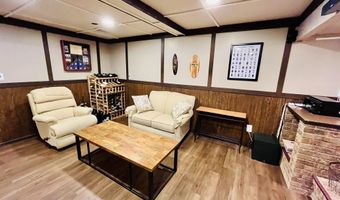 407 NE 17th Ave, Aberdeen, SD 57401