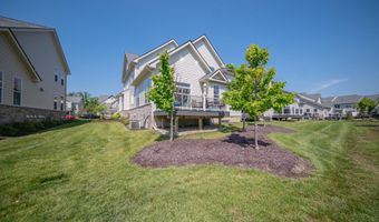 3081 N Spurway Dr, Ann Arbor, MI 48105