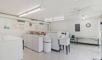 1405 E Central Rd 122C, Arlington Heights, IL 60005