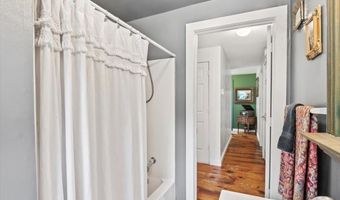 447 Farm Rd, Arlington, VT 05250
