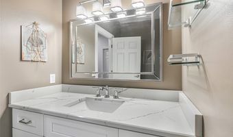 199 Raleigh Ct, Aurora, OH 44202