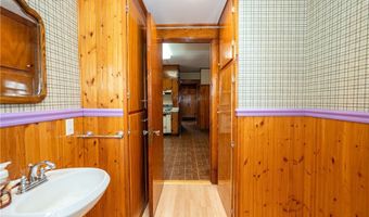 13522 North Rd, Alden, NY 14004