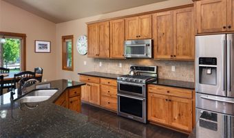 402 Circle F Trl, Bozeman, MT 59718