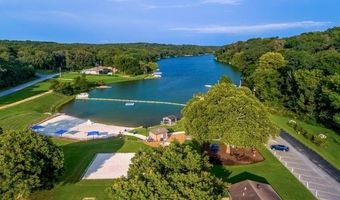 2 Purfleet Dr, Bella Vista, AR 72715