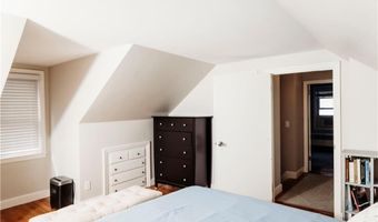 19 Bliven Ave, Bristol, RI 02809