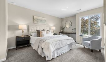 7 Southcreek Ct D, Amherst, NY 14051