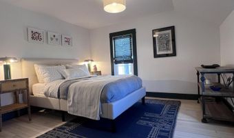 66 Howard St, Bangor, ME 04401
