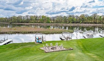 170 Lane 260B Crooked Lk, Angola, IN 46703