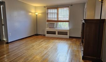 39 Nob Hill Cir B, Bridgeport, CT 06610