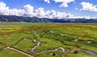 17 Gray Ln, Cascade, ID 83611