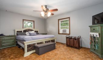 19686 Lawrence 1180, Aurora, MO 65605